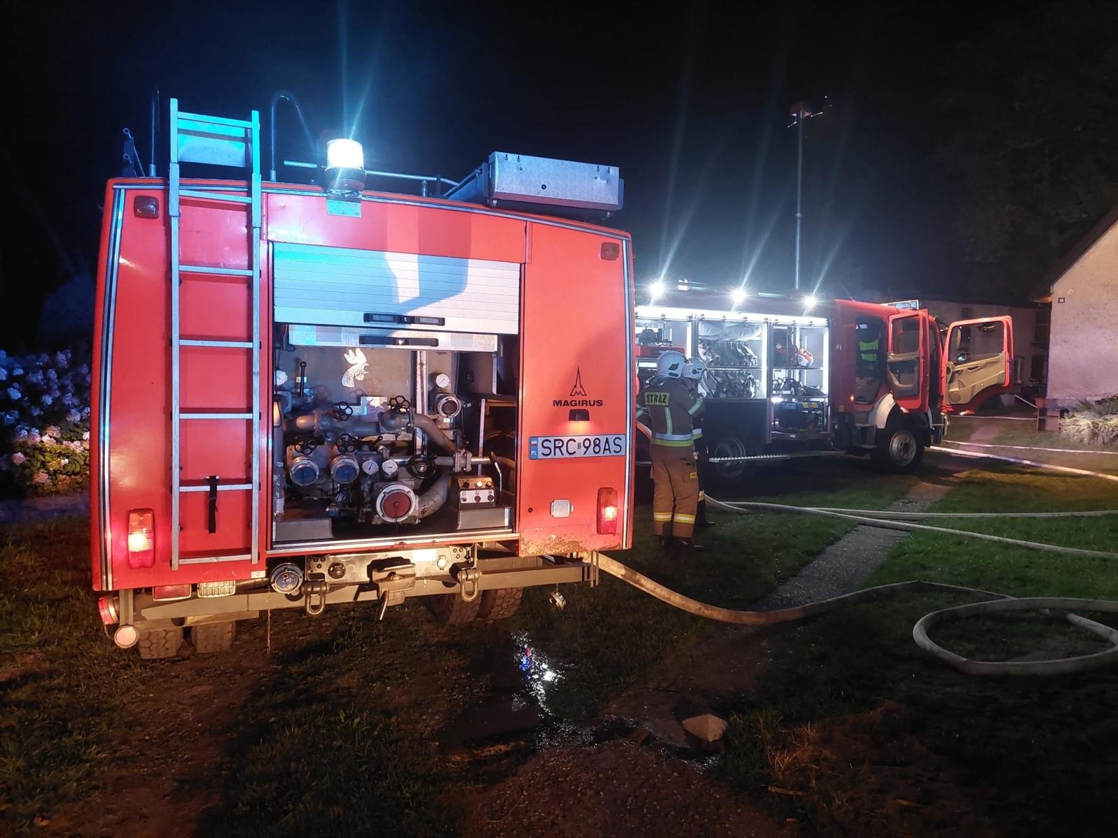 Zdjęcie w galerii na portalu naszraciborz.pl: W pożarze stracili dach nad głową i dobytek. Ruszyła sąsiedzka zbiórka wiadomości z regionu