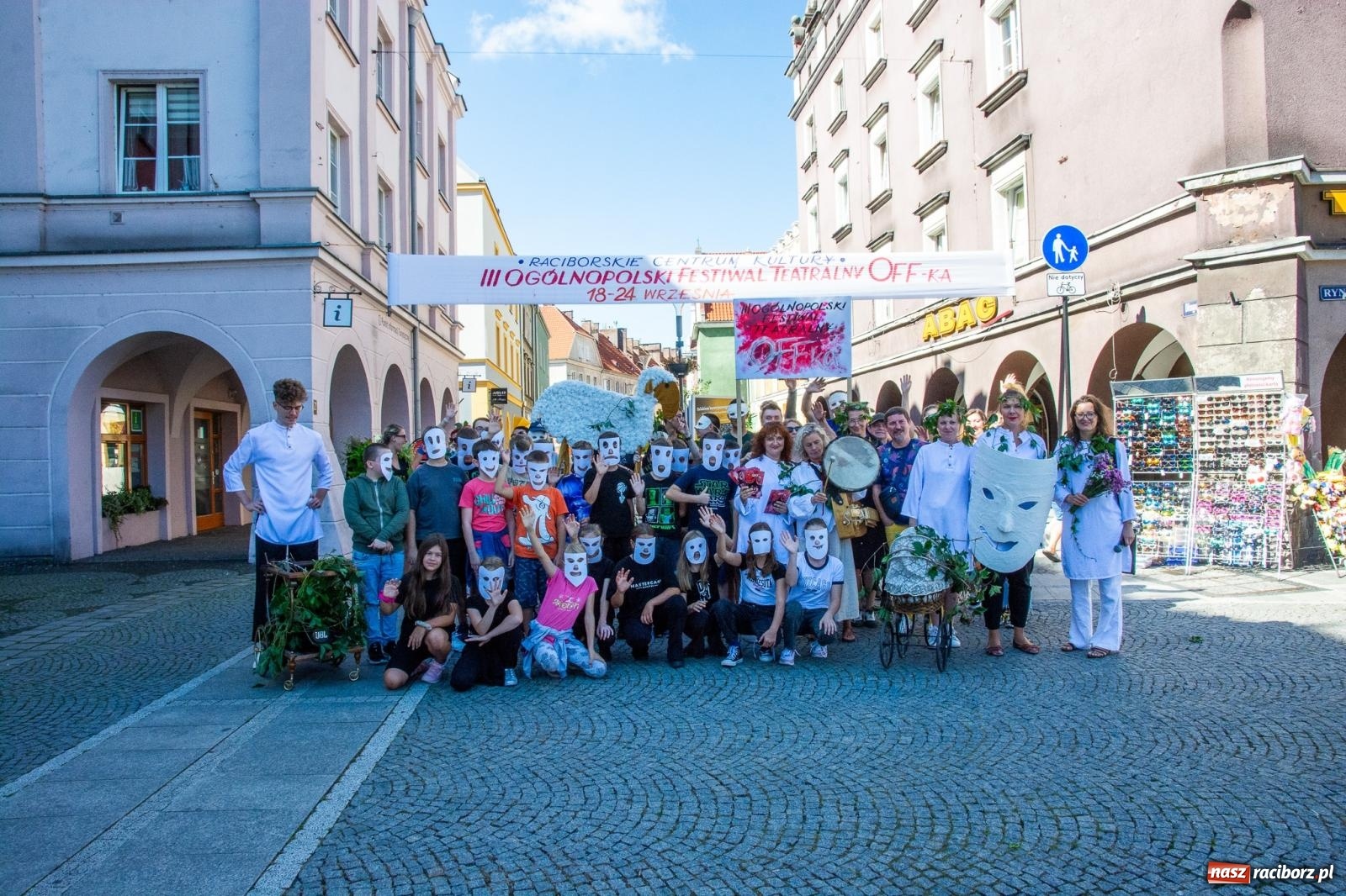 Zdjęcie w galerii na portalu naszraciborz.pl: Ruszył III Ogólnopolski Festiwal Teatralny OFF-ka [FOTO i WIDEO] wiadomości z regionu