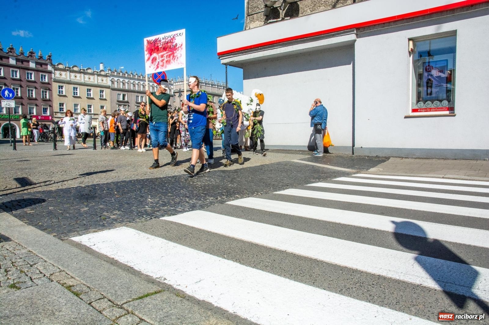 Zdjęcie w galerii na portalu naszraciborz.pl: Ruszył III Ogólnopolski Festiwal Teatralny OFF-ka [FOTO i WIDEO] wiadomości z regionu