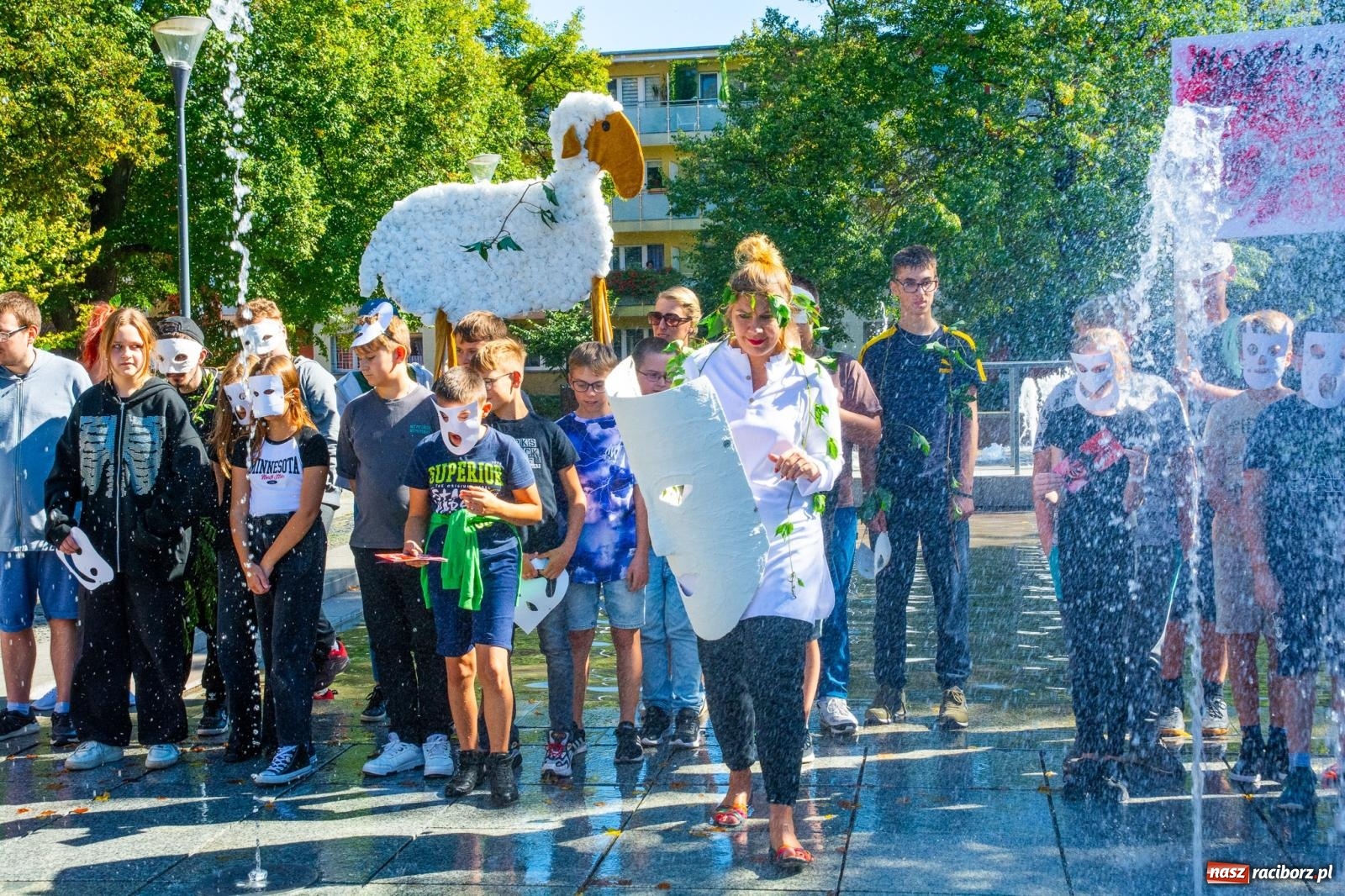 Zdjęcie w galerii na portalu naszraciborz.pl: Ruszył III Ogólnopolski Festiwal Teatralny OFF-ka [FOTO i WIDEO] wiadomości z regionu