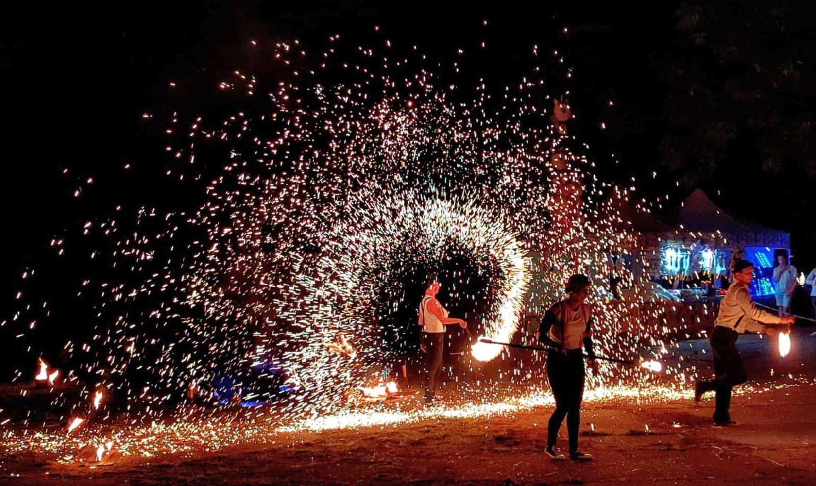 Zdjęcie w galerii na portalu naszraciborz.pl: Niedziela w Łubowicach pełna wrażeń – migawki z dożynek parafialnych wiadomości z regionu
