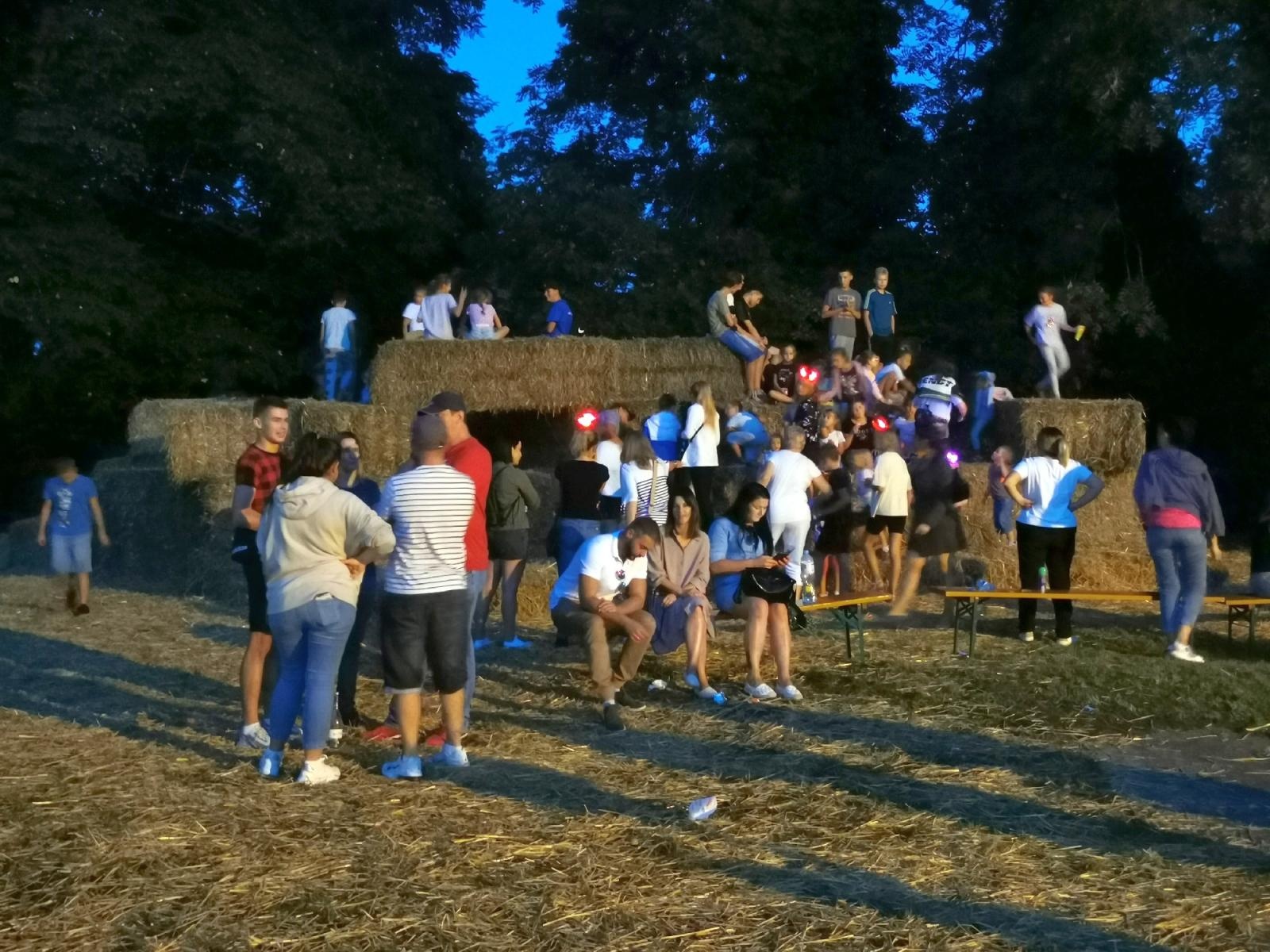 Zdjęcie w galerii na portalu naszraciborz.pl: Niedziela w Łubowicach pełna wrażeń – migawki z dożynek parafialnych wiadomości z regionu