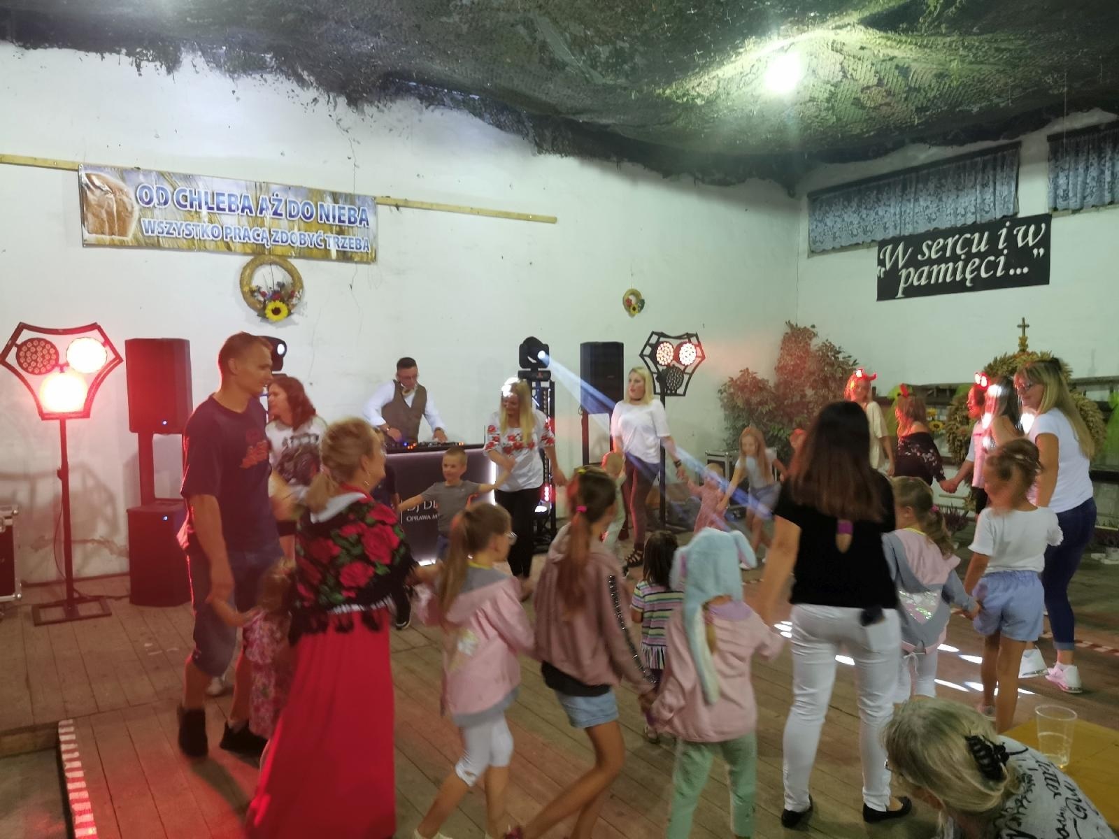 Zdjęcie w galerii na portalu naszraciborz.pl: Niedziela w Łubowicach pełna wrażeń – migawki z dożynek parafialnych wiadomości z regionu