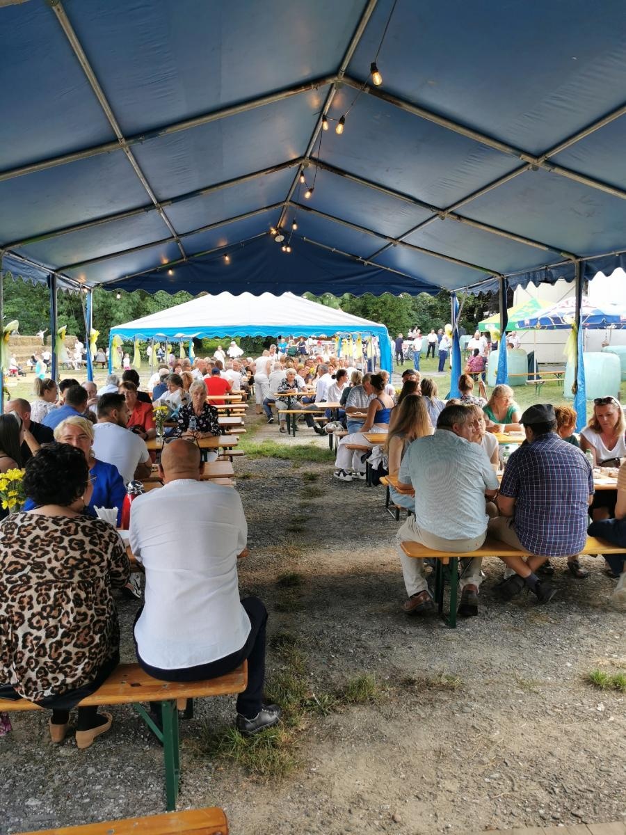 Zdjęcie w galerii na portalu naszraciborz.pl: Niedziela w Łubowicach pełna wrażeń – migawki z dożynek parafialnych wiadomości z regionu