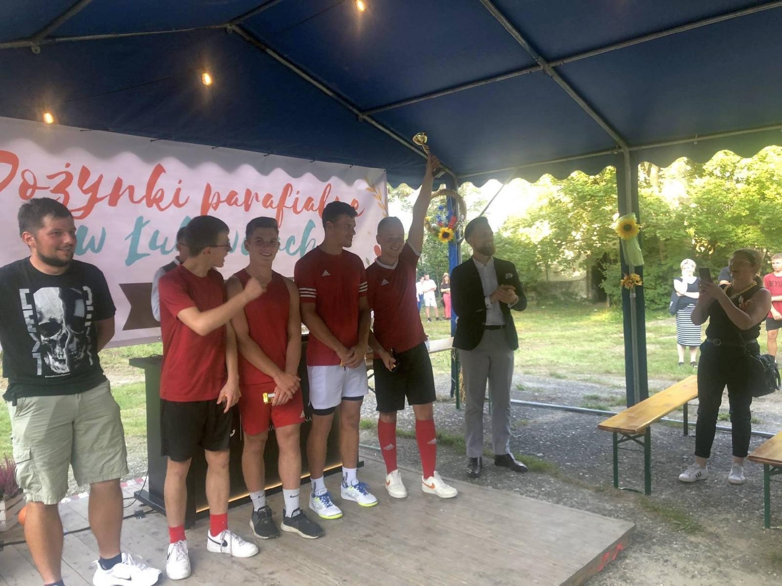 Zdjęcie w galerii na portalu naszraciborz.pl: Niedziela w Łubowicach pełna wrażeń – migawki z dożynek parafialnych wiadomości z regionu