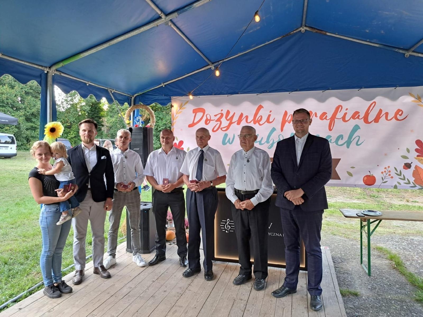 Zdjęcie w galerii na portalu naszraciborz.pl: Niedziela w Łubowicach pełna wrażeń – migawki z dożynek parafialnych wiadomości z regionu