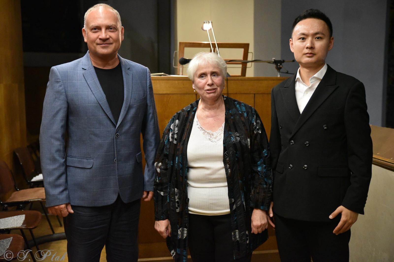 Zdjęcie w galerii na portalu naszraciborz.pl: Tianji Liu i Ewa Bąk na Dniach Muzyki Organowej w Raciborzu wiadomości z regionu