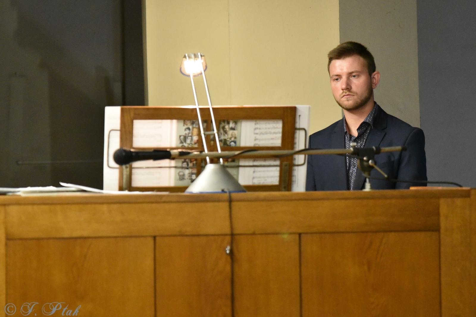 Zdjęcie w galerii na portalu naszraciborz.pl: Tianji Liu i Ewa Bąk na Dniach Muzyki Organowej w Raciborzu wiadomości z regionu