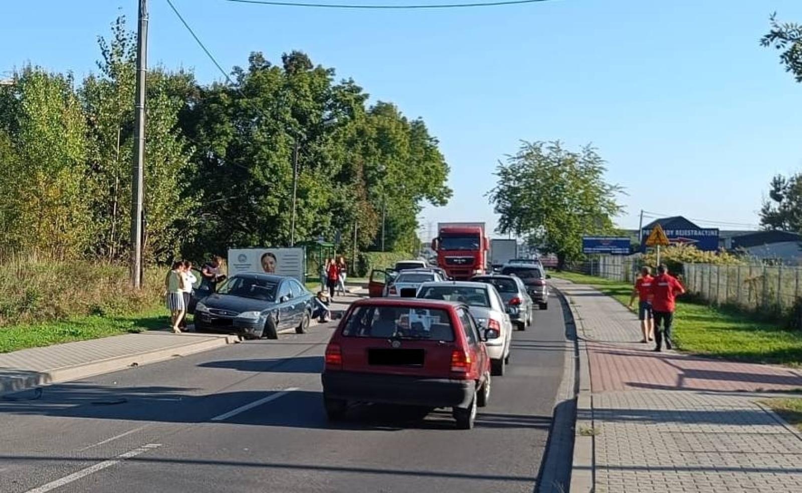 Zdjęcie w galerii na portalu naszraciborz.pl: Cztery samochody zderzyły się na Rudzkiej [FOTO] wiadomości z regionu