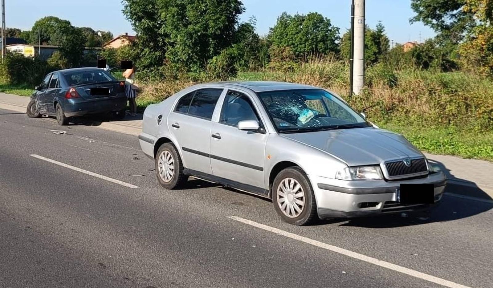 Zdjęcie w galerii na portalu naszraciborz.pl: Cztery samochody zderzyły się na Rudzkiej [FOTO] wiadomości z regionu