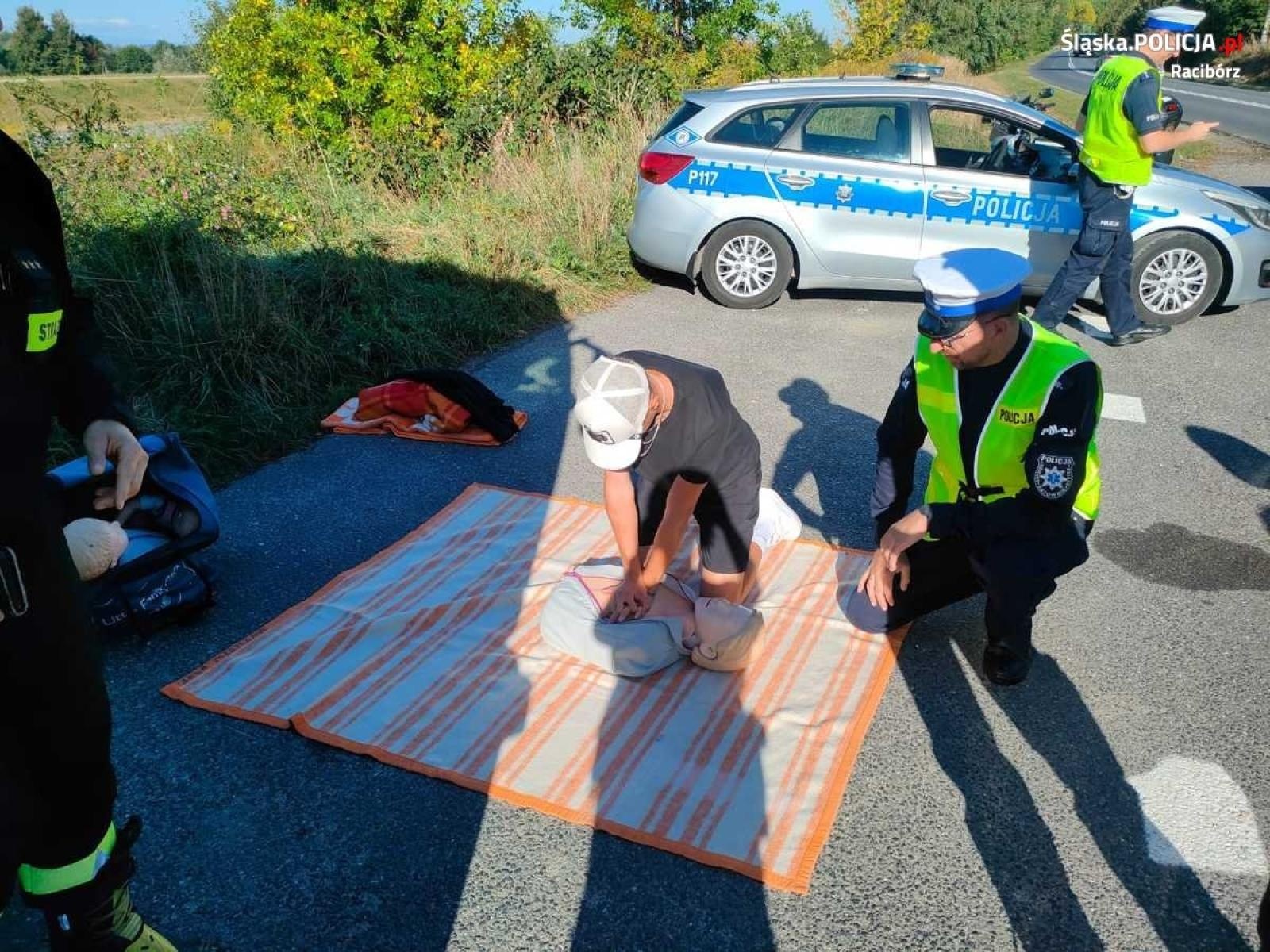 Zdjęcie w galerii na portalu naszraciborz.pl: ROADPOL SAFETY DAYS. Kierowcy mieli wybór - albo mandat, albo pierwsza pomoc wiadomości z regionu