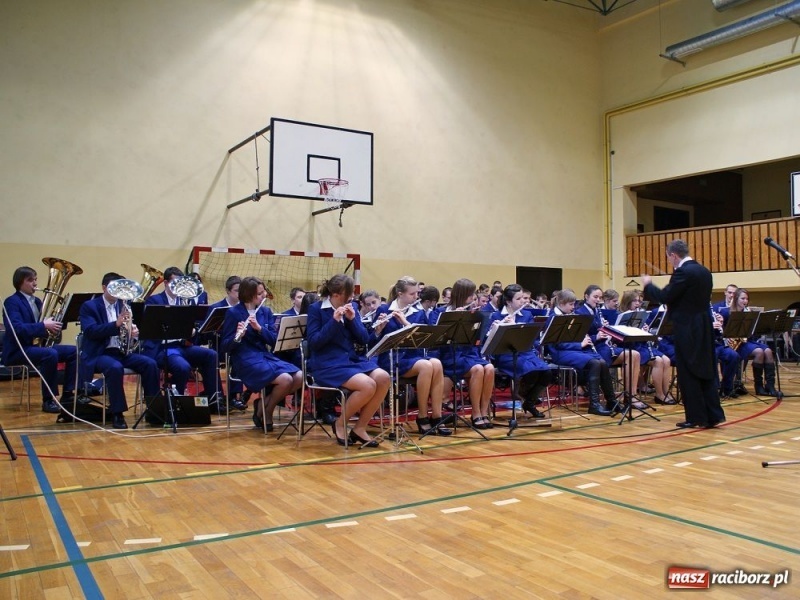 Zdjęcie w galerii na portalu naszraciborz.pl: W Nędzy muzyka nie tylko w maju wiadomości z regionu