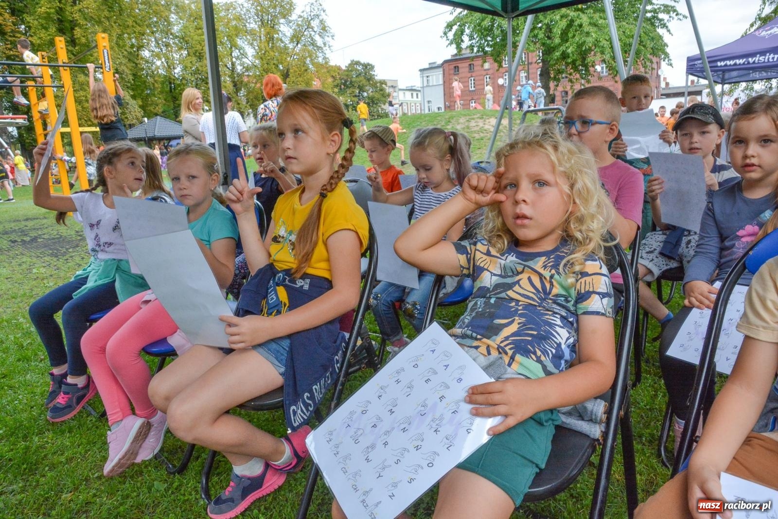 Zdjęcie w galerii na portalu naszraciborz.pl: Raciborskie Święto Dyni w Ogródku Jordanowskim [FOTO] wiadomości z regionu