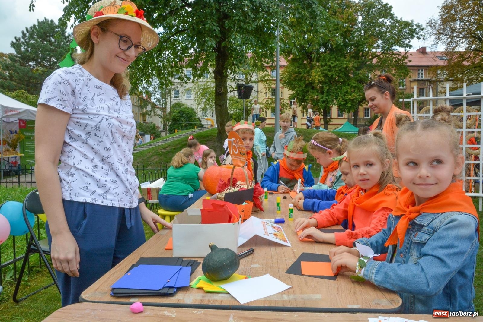 Zdjęcie w galerii na portalu naszraciborz.pl: Raciborskie Święto Dyni w Ogródku Jordanowskim [FOTO] wiadomości z regionu