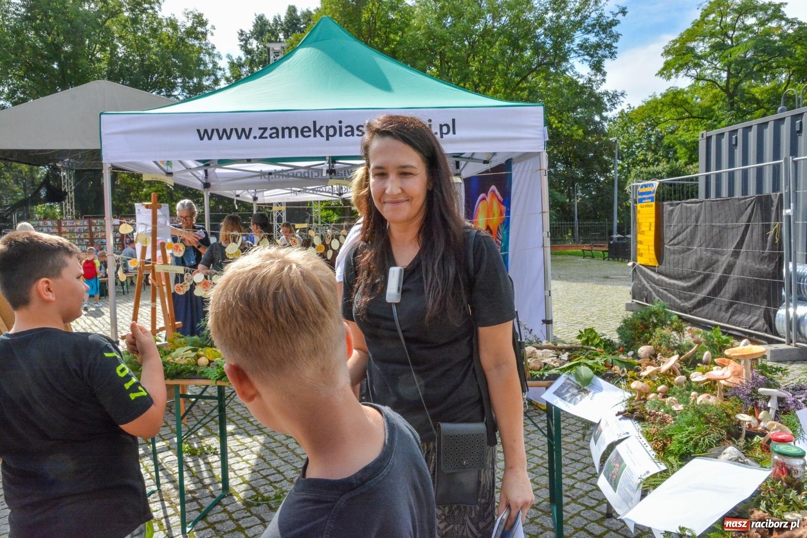Zdjęcie w galerii na portalu naszraciborz.pl: Bezpieczne Grzybobranie. Nie bądź atrakcyjny dla kleszczy - wystawa na zamku wiadomości z regionu