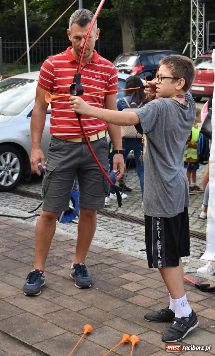 Zdjęcie w galerii na portalu naszraciborz.pl: Bezpieczne Grzybobranie. Nie bądź atrakcyjny dla kleszczy - wystawa na zamku wiadomości z regionu