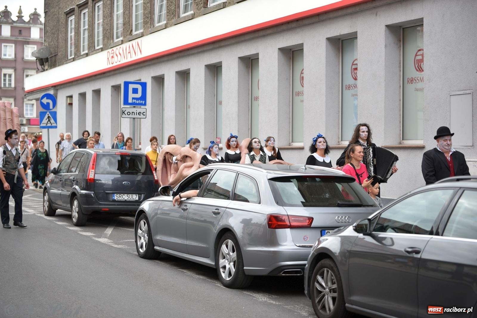 Zdjęcie w galerii na portalu naszraciborz.pl: Zmysły - wędrowny kabaret liryczny A3 Teatr w Raciborzu [FOTO i WIDEO] wiadomości z regionu