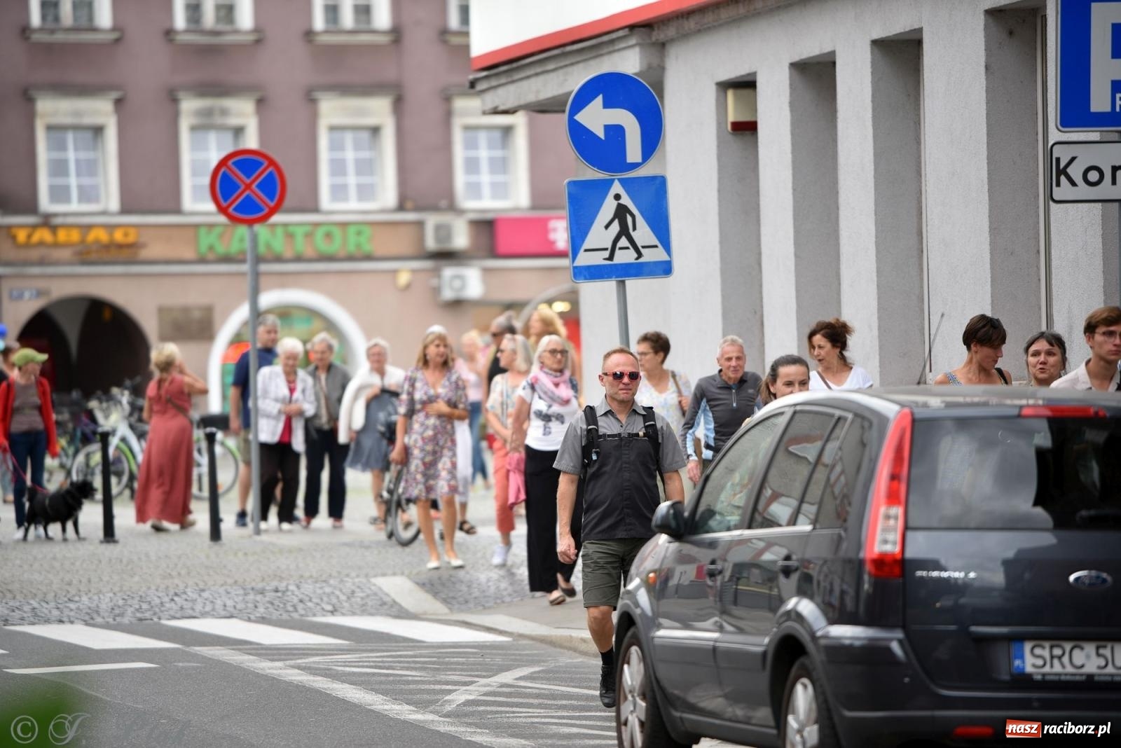 Zdjęcie w galerii na portalu naszraciborz.pl: Zmysły - wędrowny kabaret liryczny A3 Teatr w Raciborzu [FOTO i WIDEO] wiadomości z regionu