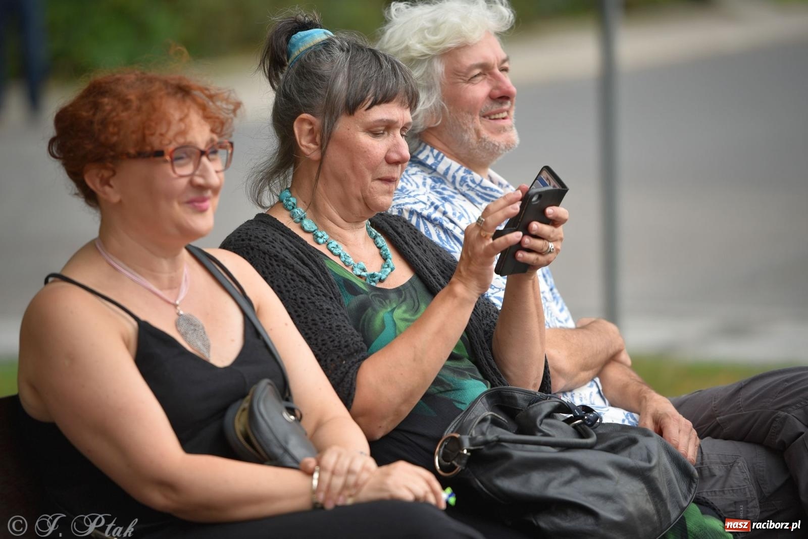 Zdjęcie w galerii na portalu naszraciborz.pl: Zmysły - wędrowny kabaret liryczny A3 Teatr w Raciborzu [FOTO i WIDEO] wiadomości z regionu
