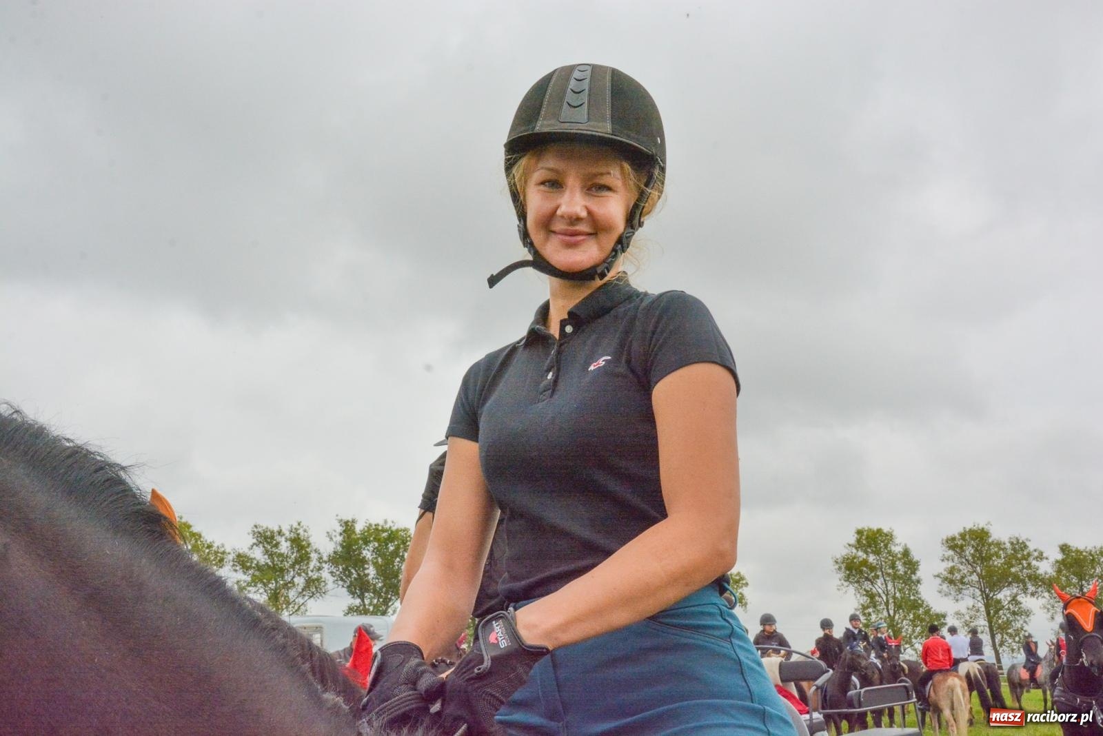 Zdjęcie w galerii na portalu naszraciborz.pl: Deszcz niestraszny miłośnikom koni. Hubertus w Żerdzinach [FOTO i WIDEO] wiadomości z regionu