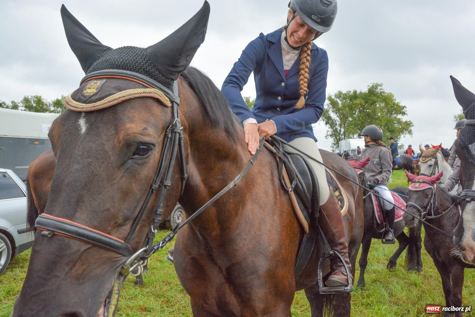 Zdjęcie w galerii na portalu naszraciborz.pl: Deszcz niestraszny miłośnikom koni. Hubertus w Żerdzinach [FOTO i WIDEO] wiadomości z regionu