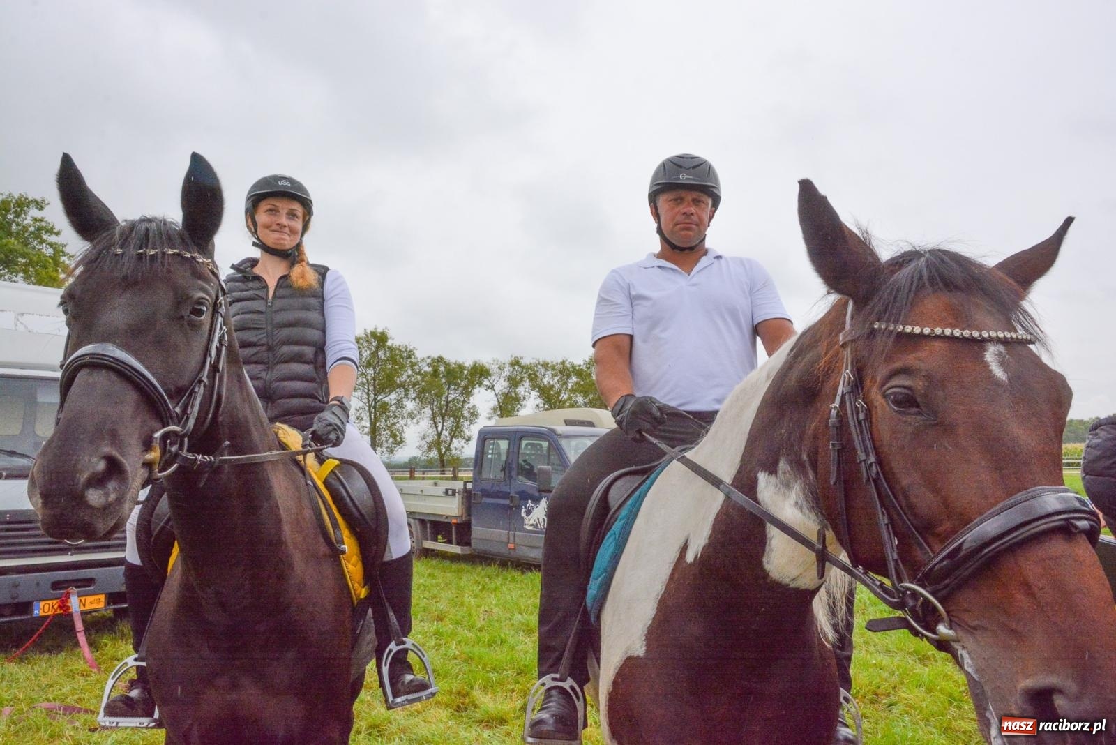 Zdjęcie w galerii na portalu naszraciborz.pl: Deszcz niestraszny miłośnikom koni. Hubertus w Żerdzinach [FOTO i WIDEO] wiadomości z regionu
