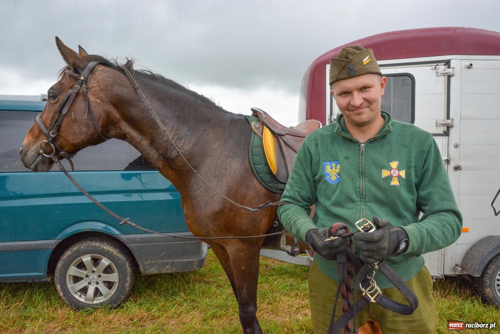 Zdjęcie w galerii na portalu naszraciborz.pl: Deszcz niestraszny miłośnikom koni. Hubertus w Żerdzinach [FOTO i WIDEO] wiadomości z regionu
