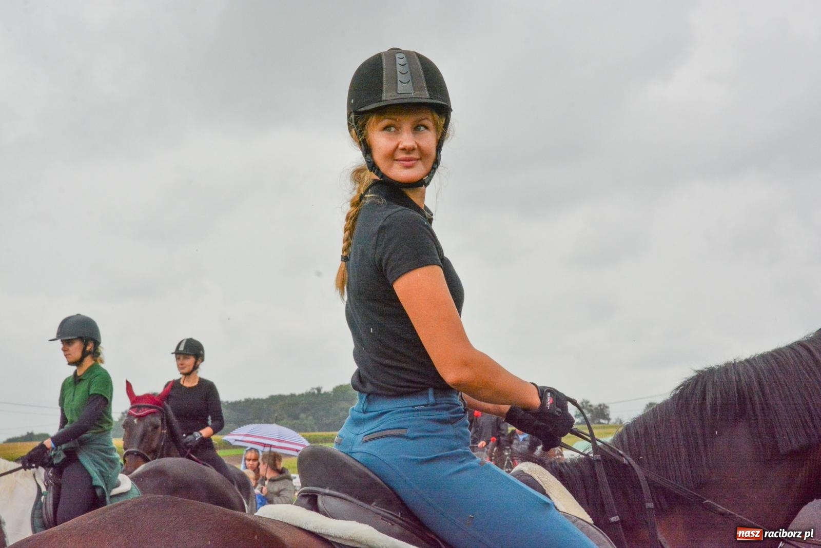 Zdjęcie w galerii na portalu naszraciborz.pl: Deszcz niestraszny miłośnikom koni. Hubertus w Żerdzinach [FOTO i WIDEO] wiadomości z regionu