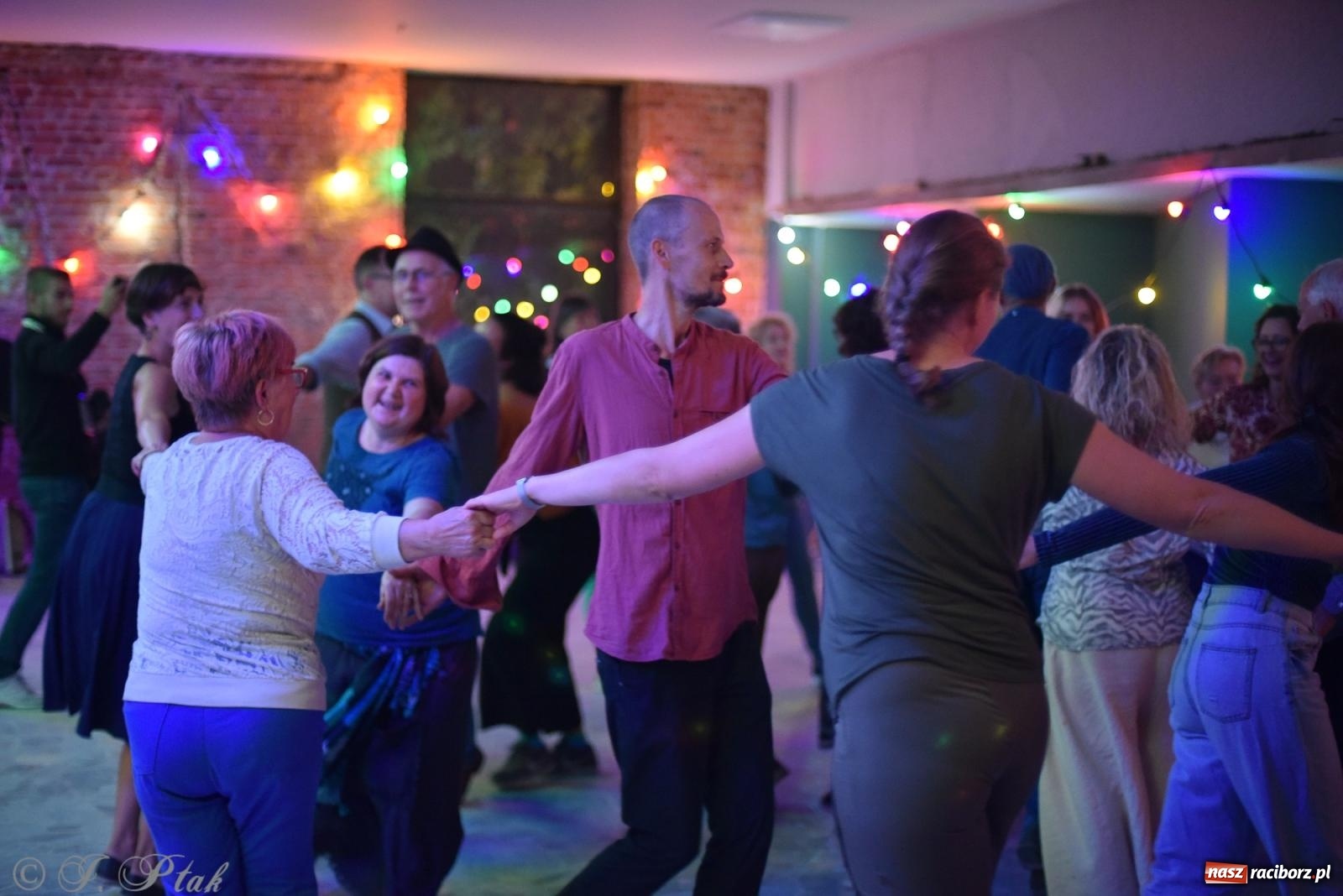 Zdjęcie w galerii na portalu naszraciborz.pl: Sobotnia potańcówka w Tęczowej [FOTO i WIDEO] wiadomości z regionu