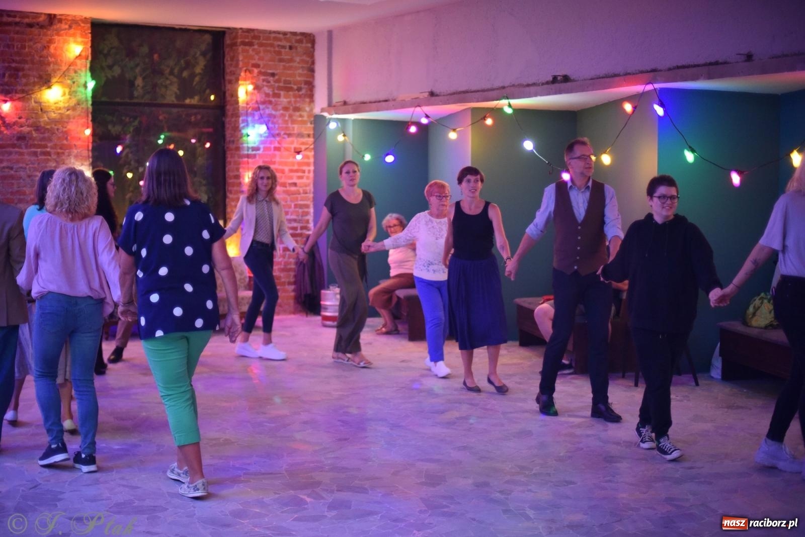 Zdjęcie w galerii na portalu naszraciborz.pl: Sobotnia potańcówka w Tęczowej [FOTO i WIDEO] wiadomości z regionu
