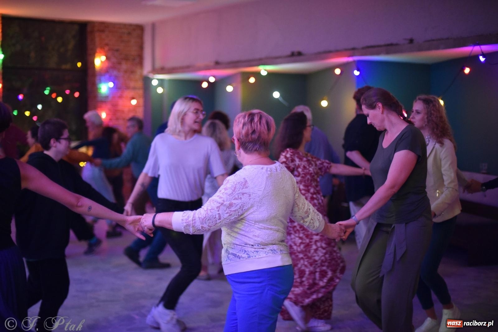 Zdjęcie w galerii na portalu naszraciborz.pl: Sobotnia potańcówka w Tęczowej [FOTO i WIDEO] wiadomości z regionu