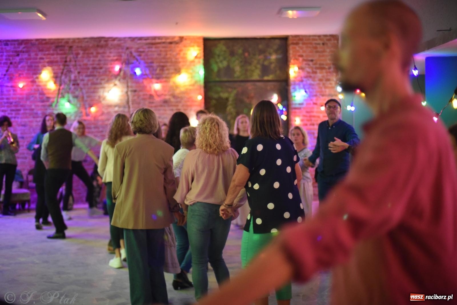 Zdjęcie w galerii na portalu naszraciborz.pl: Sobotnia potańcówka w Tęczowej [FOTO i WIDEO] wiadomości z regionu