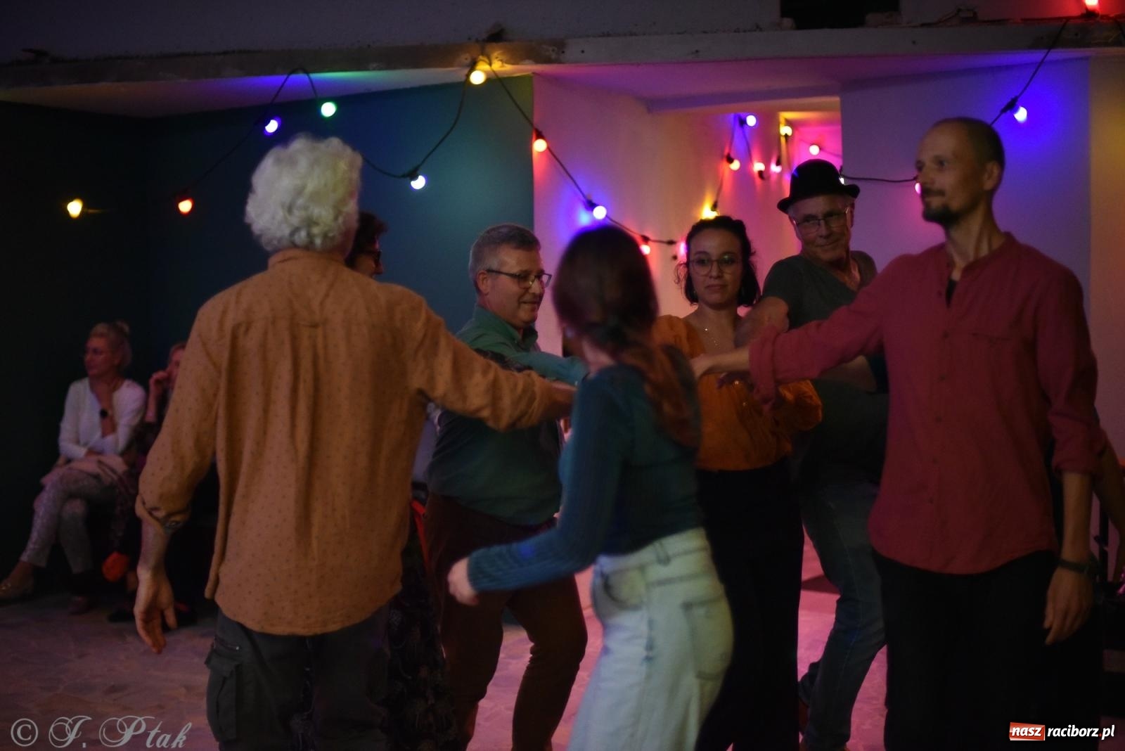 Zdjęcie w galerii na portalu naszraciborz.pl: Sobotnia potańcówka w Tęczowej [FOTO i WIDEO] wiadomości z regionu