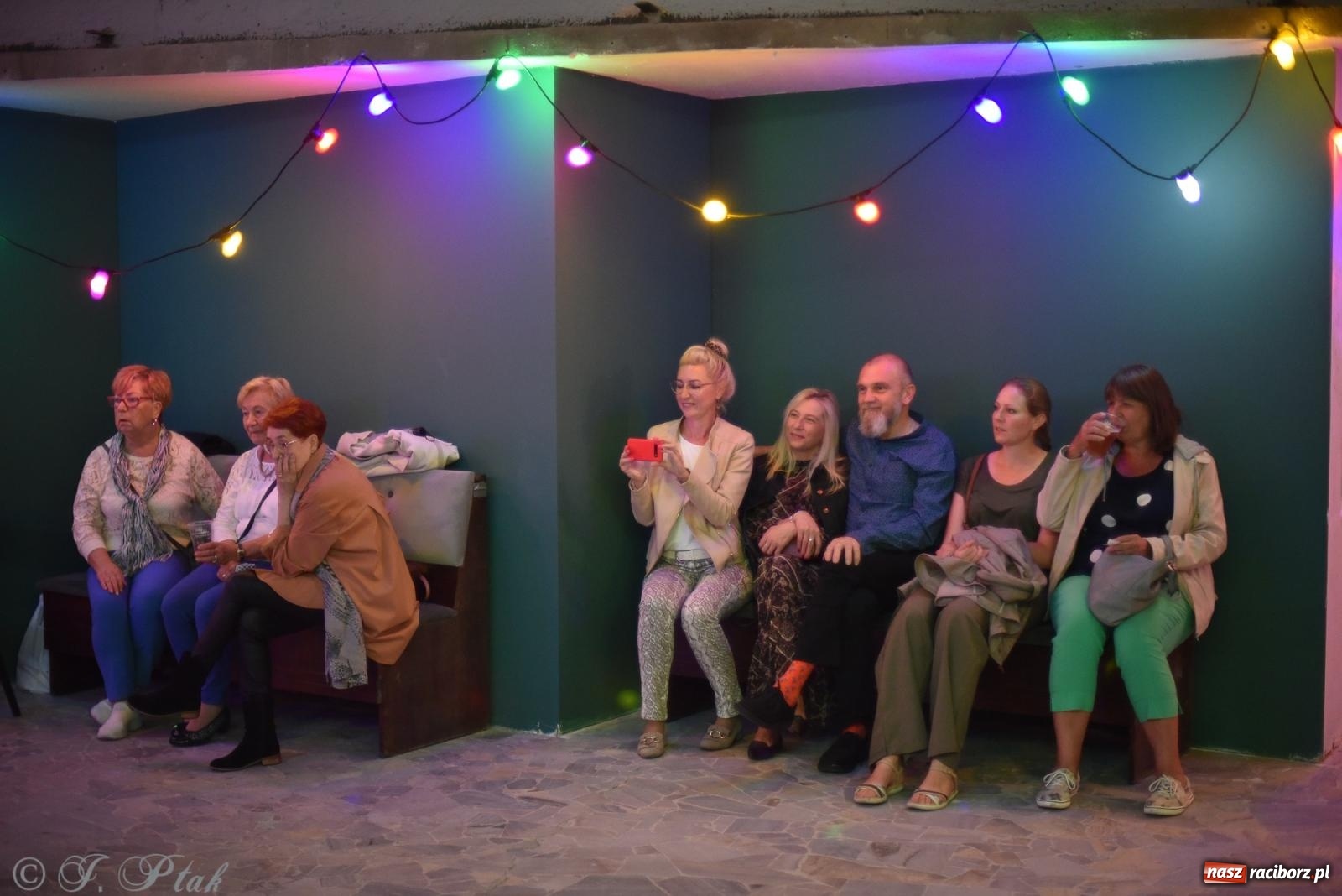 Zdjęcie w galerii na portalu naszraciborz.pl: Sobotnia potańcówka w Tęczowej [FOTO i WIDEO] wiadomości z regionu