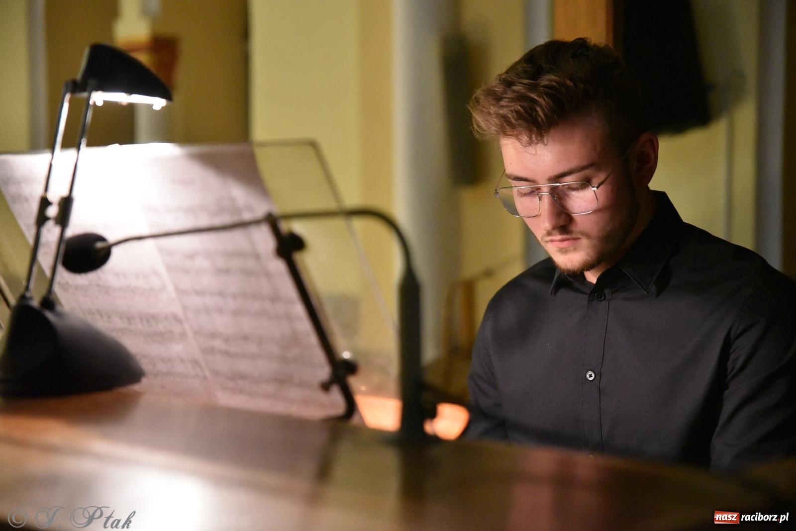 Zdjęcie w galerii na portalu naszraciborz.pl: XXXVI Dni Muzyki Organowej i Kameralnej im. Henryka Klai. Koncert absolwentów [FOTO i WIDEO] wiadomości z regionu