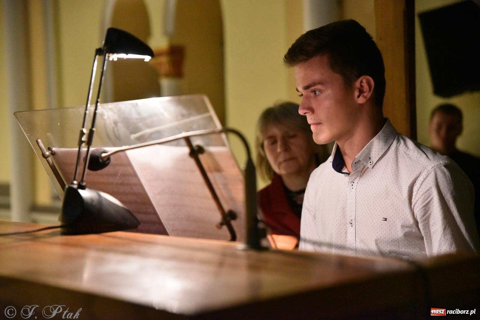 Zdjęcie w galerii na portalu naszraciborz.pl: XXXVI Dni Muzyki Organowej i Kameralnej im. Henryka Klai. Koncert absolwentów [FOTO i WIDEO] wiadomości z regionu