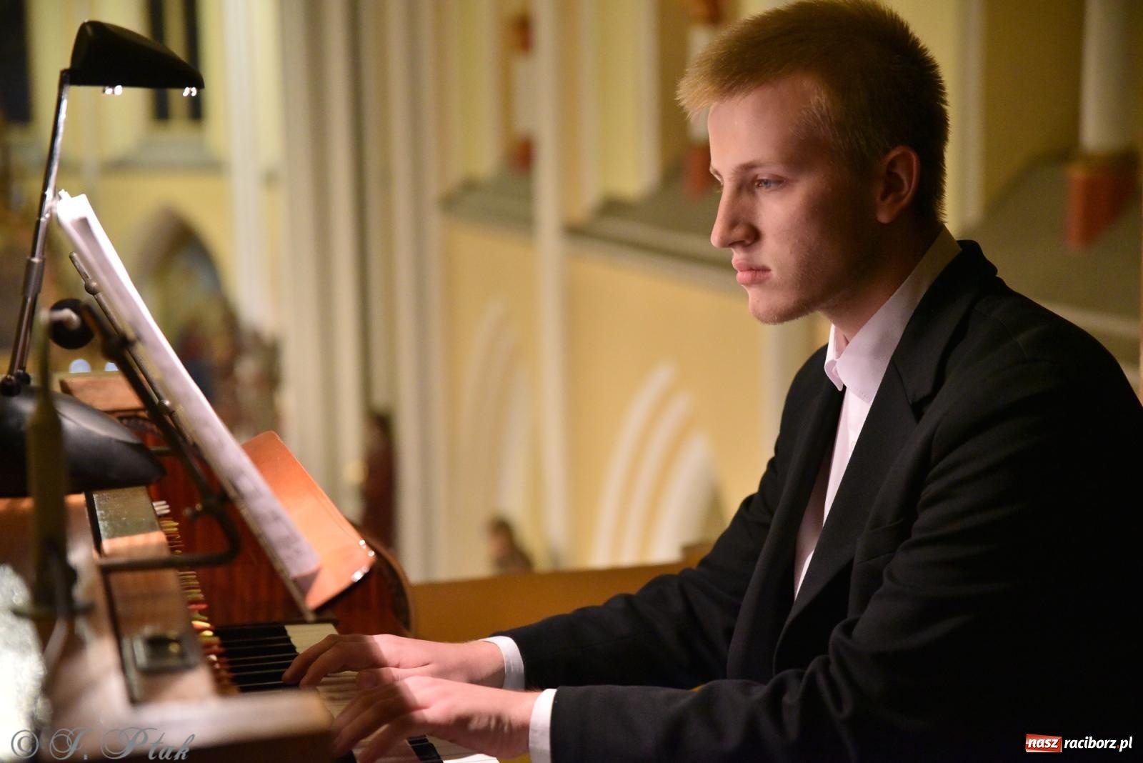 Zdjęcie w galerii na portalu naszraciborz.pl: XXXVI Dni Muzyki Organowej i Kameralnej im. Henryka Klai. Koncert absolwentów [FOTO i WIDEO] wiadomości z regionu
