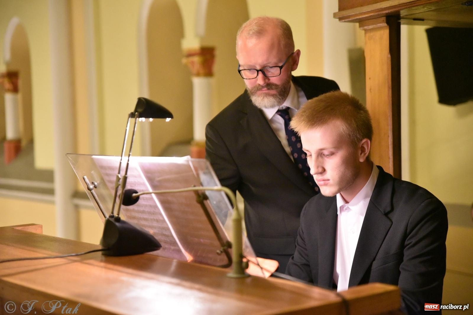 Zdjęcie w galerii na portalu naszraciborz.pl: XXXVI Dni Muzyki Organowej i Kameralnej im. Henryka Klai. Koncert absolwentów [FOTO i WIDEO] wiadomości z regionu