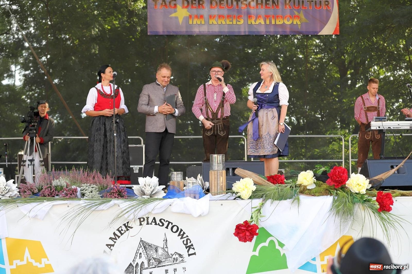 Zdjęcie w galerii na portalu naszraciborz.pl: Na raciborskim zamku odbył się Festiwal Kultury Niemieckiej wiadomości z regionu