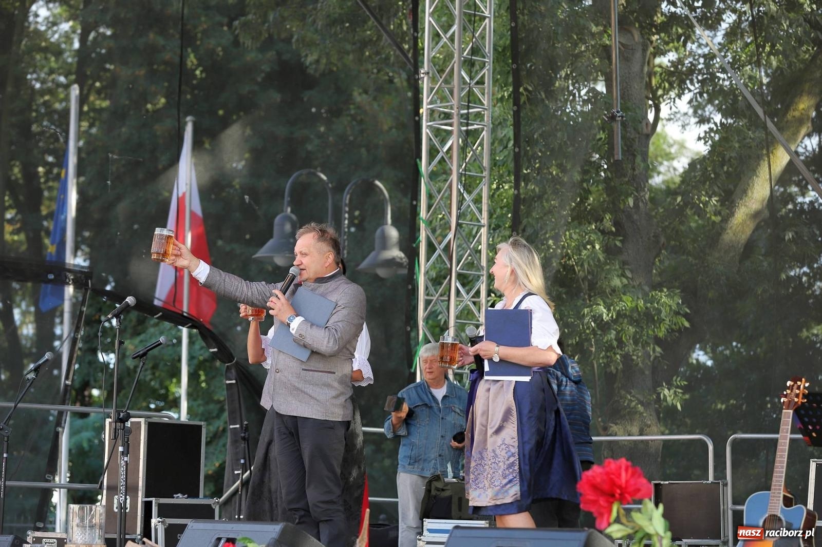 Zdjęcie w galerii na portalu naszraciborz.pl: Na raciborskim zamku odbył się Festiwal Kultury Niemieckiej wiadomości z regionu