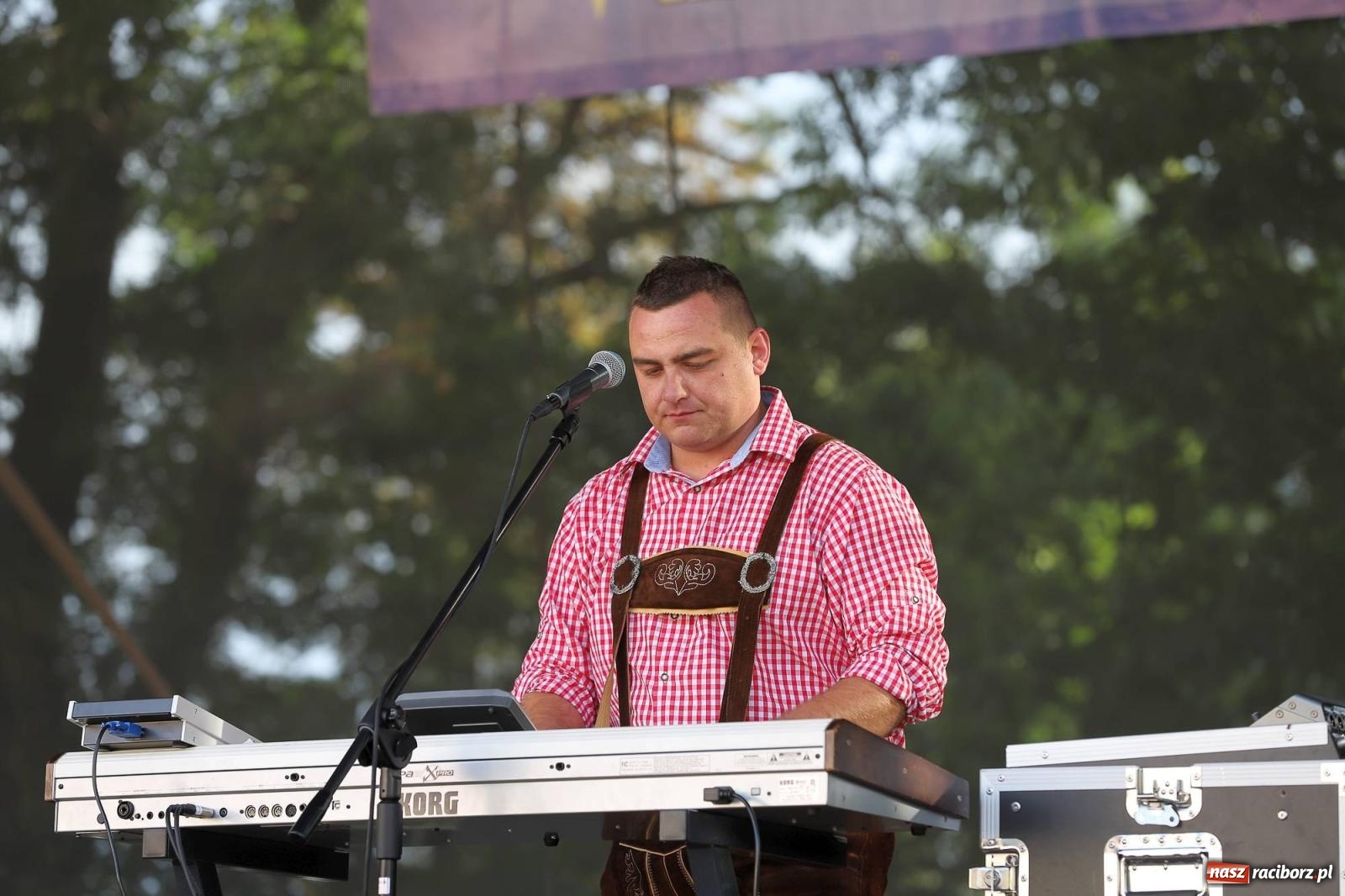 Zdjęcie w galerii na portalu naszraciborz.pl: Na raciborskim zamku odbył się Festiwal Kultury Niemieckiej wiadomości z regionu