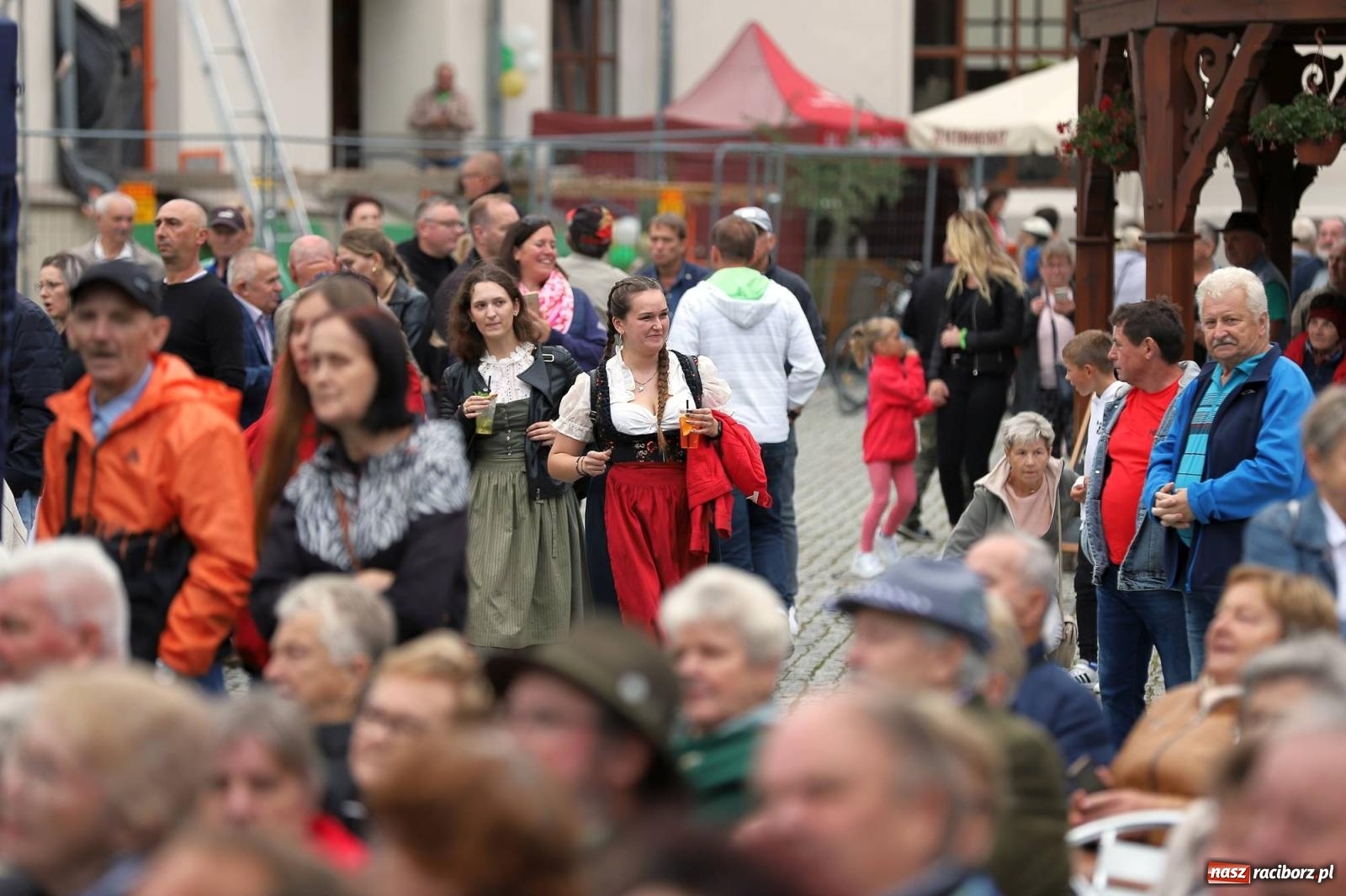 Zdjęcie w galerii na portalu naszraciborz.pl: Na raciborskim zamku odbył się Festiwal Kultury Niemieckiej wiadomości z regionu