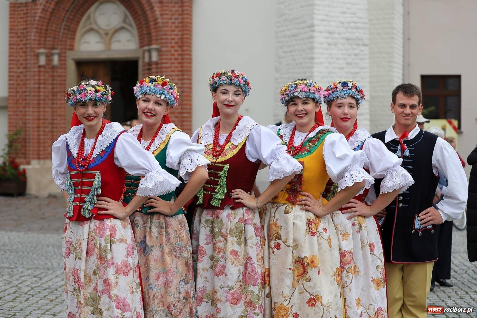 Zdjęcie w galerii na portalu naszraciborz.pl: Na raciborskim zamku odbył się Festiwal Kultury Niemieckiej wiadomości z regionu