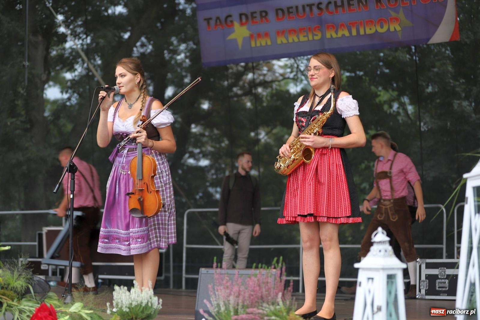 Zdjęcie w galerii na portalu naszraciborz.pl: Na raciborskim zamku odbył się Festiwal Kultury Niemieckiej wiadomości z regionu