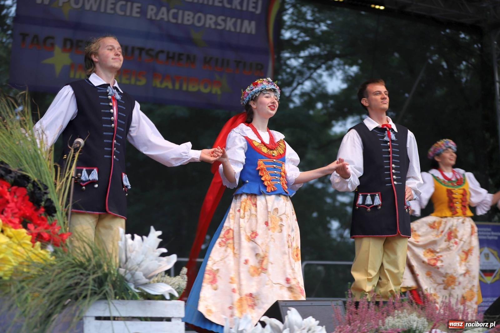 Zdjęcie w galerii na portalu naszraciborz.pl: Na raciborskim zamku odbył się Festiwal Kultury Niemieckiej wiadomości z regionu