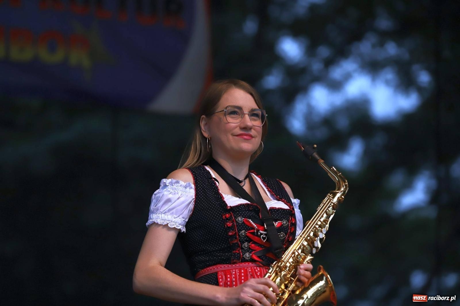 Zdjęcie w galerii na portalu naszraciborz.pl: Na raciborskim zamku odbył się Festiwal Kultury Niemieckiej wiadomości z regionu