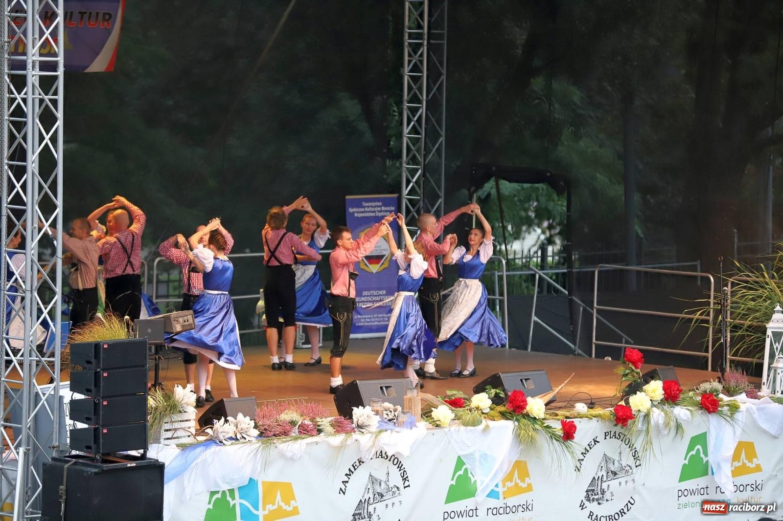 Zdjęcie w galerii na portalu naszraciborz.pl: Na raciborskim zamku odbył się Festiwal Kultury Niemieckiej wiadomości z regionu