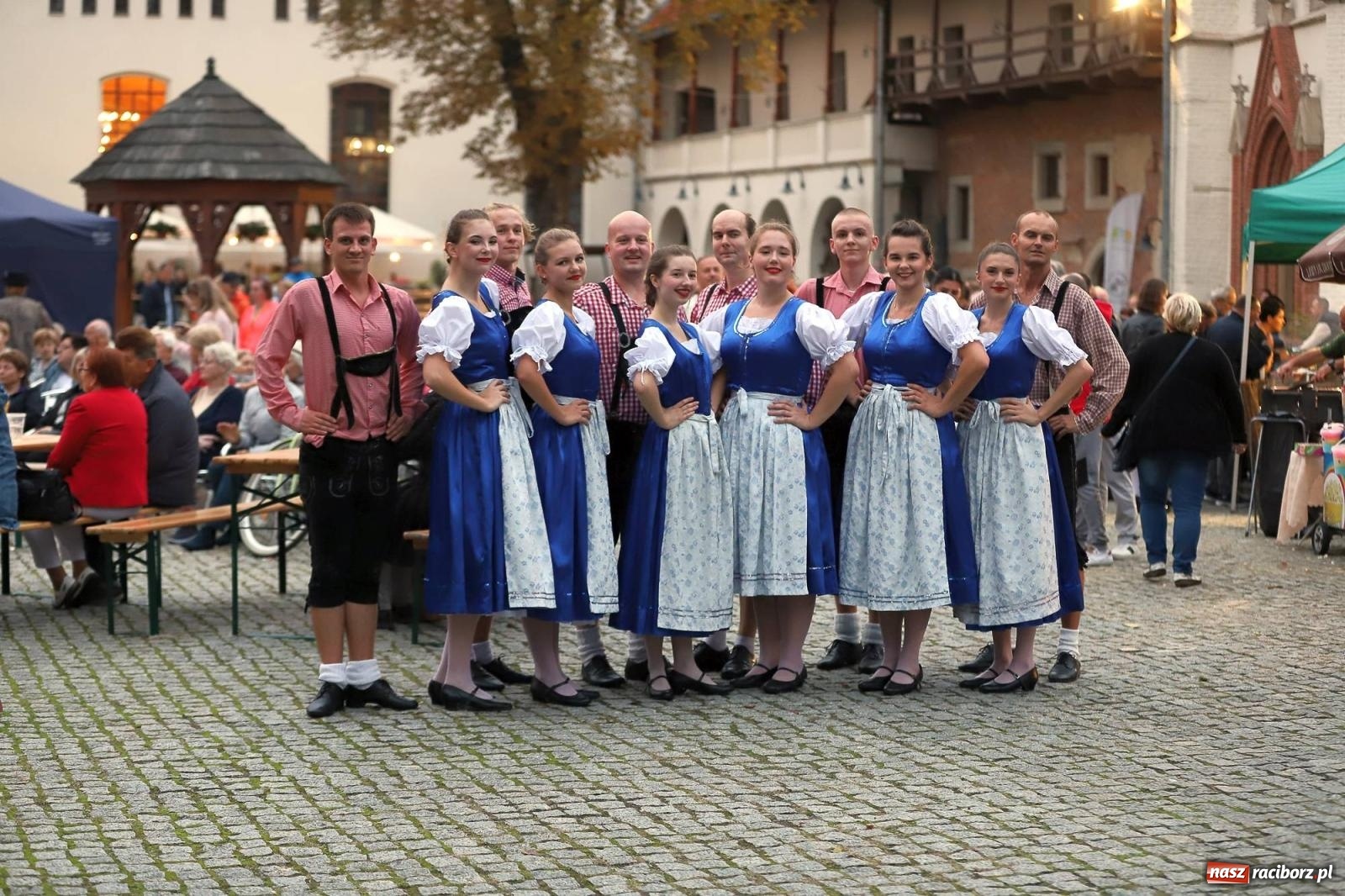 Zdjęcie w galerii na portalu naszraciborz.pl: Na raciborskim zamku odbył się Festiwal Kultury Niemieckiej wiadomości z regionu