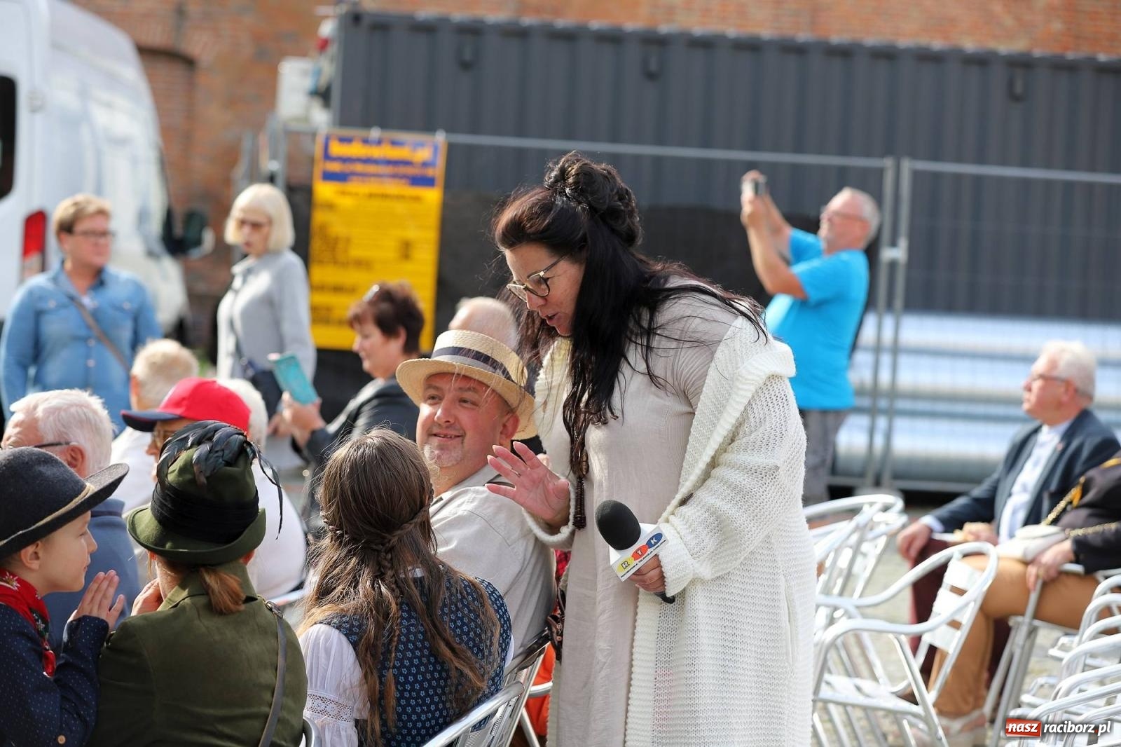 Zdjęcie w galerii na portalu naszraciborz.pl: Na raciborskim zamku odbył się Festiwal Kultury Niemieckiej wiadomości z regionu