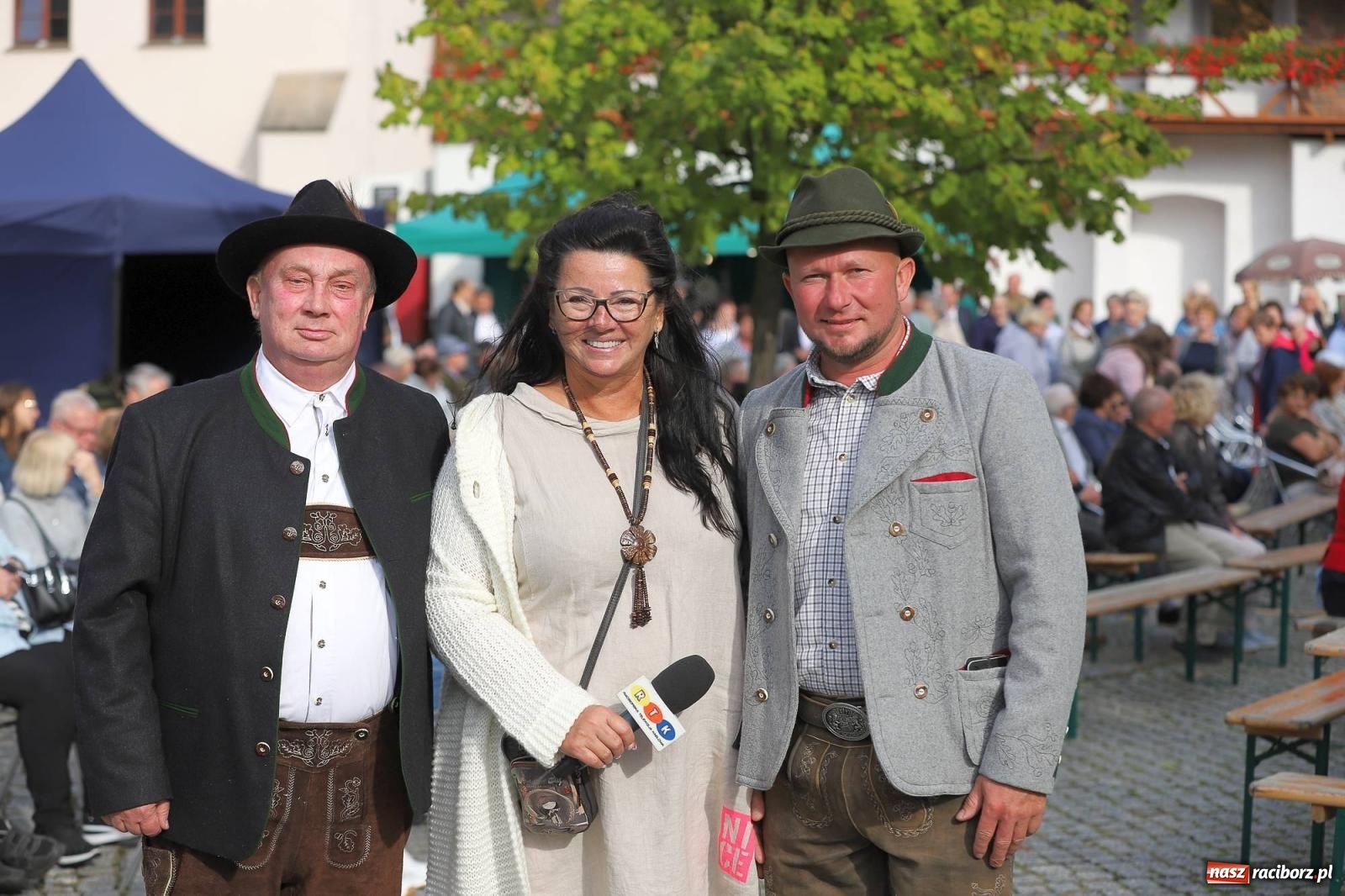 Zdjęcie w galerii na portalu naszraciborz.pl: Na raciborskim zamku odbył się Festiwal Kultury Niemieckiej wiadomości z regionu